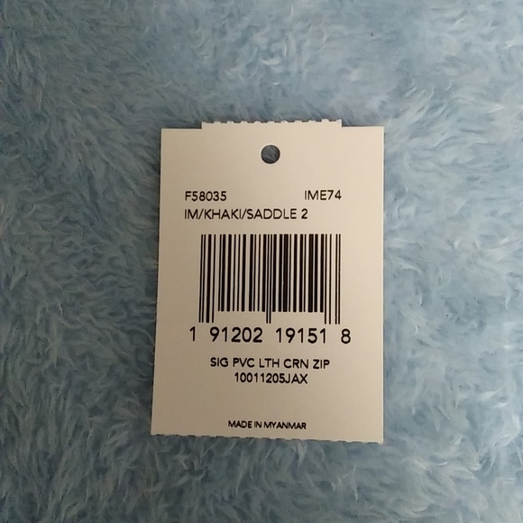 Coach Wristlet - Picture 5 of 6